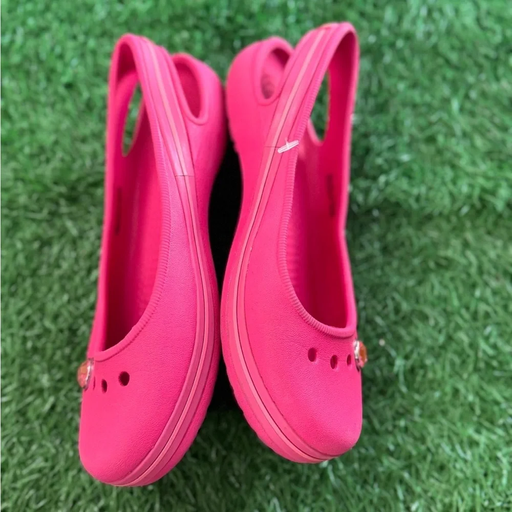 Crocs Kids Vibrant Pink Slip-On Shoes Size J-2‎